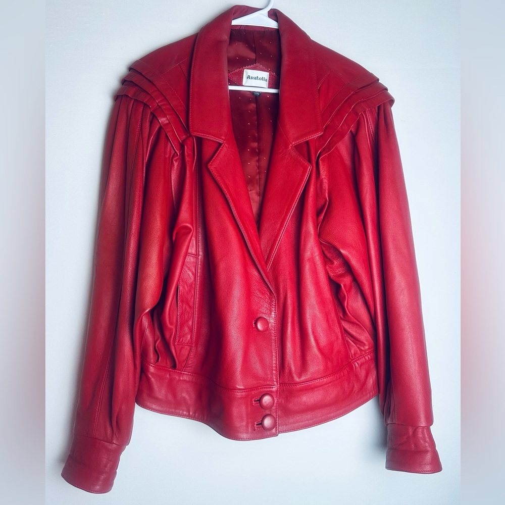 ❗️Vintage 80s Anatolia Red Leather Jacket with large pleated sleeves size 38